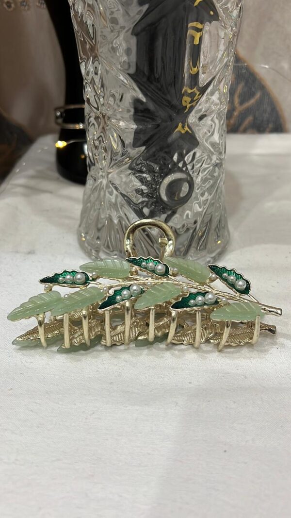Luxury Green Metal Catcher - Image 2