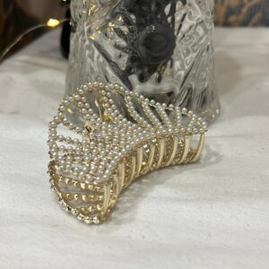 Luxury Pearls Golden Metal Catcher