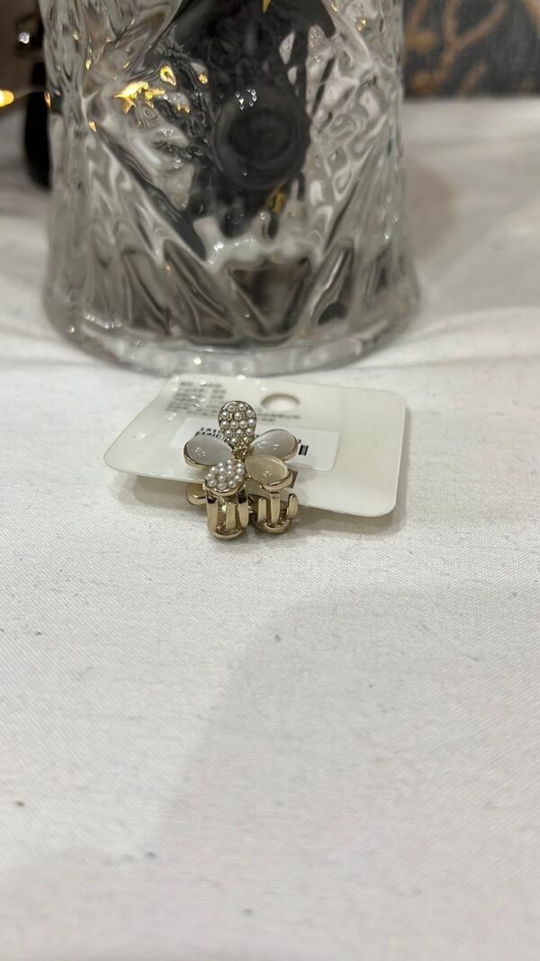 Flower Stones  Fancy Catcher FOr Partywear - Image 2